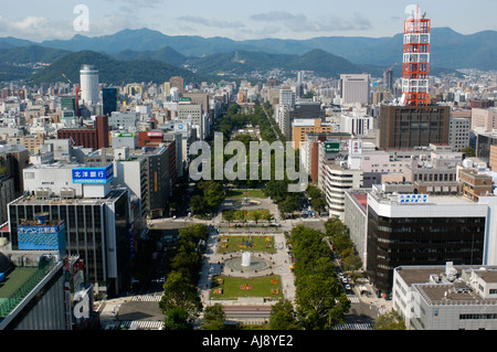 Blick auf Odori Park aus dem Fernsehturm in zentralen Sapporo Japan 2005 Stockfoto