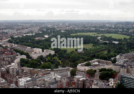 Die Aussicht von der Spitze des Turmes BT Telecom über Regents Park in Richtung Wembley und North West London Stockfoto