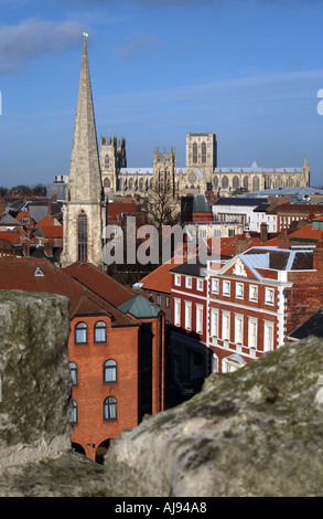 Fairfax House Georgian Townhouse Museum im Vordergrund und York Minster im Hintergrund North Yorkshire England UK Stockfoto