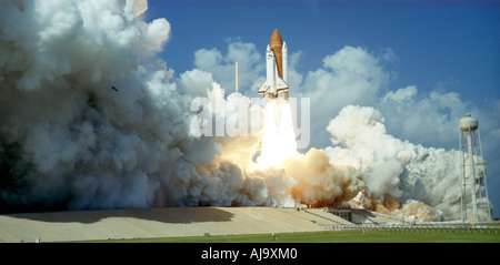 Start des Space Shuttle Challenger vom Kennedy Space Center, Florida, USA, 1985. Artist: Unbekannt Stockfoto