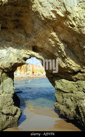 Praia Dos Tres Castelos, in der Nähe von Praia da Rocha, Algarve, Portugal, Sommer 2007 Stockfoto