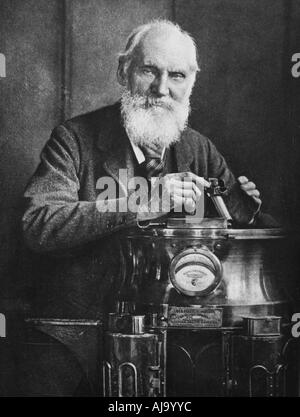 Lord Kelvin, Schottischer Mathematiker und Physiker, mit seinem Kompass, 1902. Künstler: James Craig Annan Stockfoto