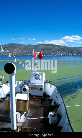 Deck des Yavari Steam Ship Naval Museum vor Anker am Titicaca-See im Hotel Posada Del Inca, Puno, Peru Stockfoto