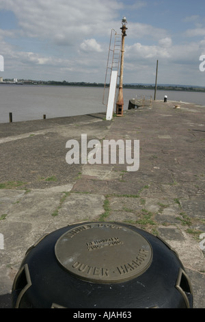 Das alte Dock an Lydney auf den Fluss Severn Stockfoto