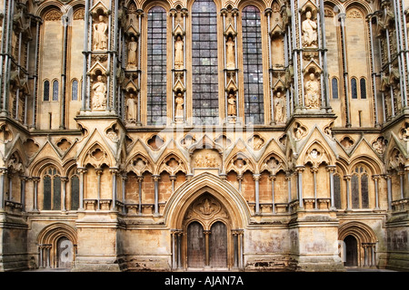 Carving-Detail an der Westfront die prächtige Kathedrale von Wells in Somerset, England Stockfoto