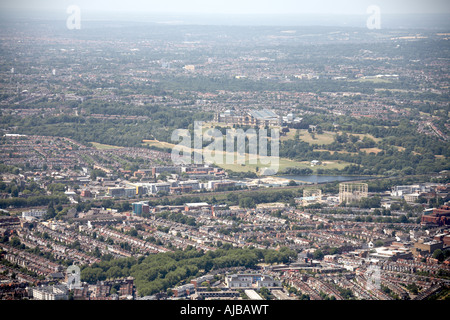 Luftbild südwestlich von Alexandra Palace Alexandra Park Wood Green Haringey London N22 England UK auf hohem Niveau schräg Stockfoto