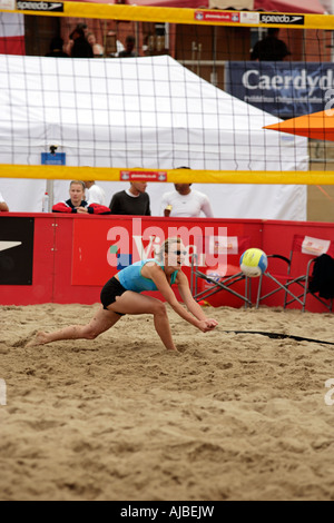 Phones 4u Speedo Urban Tour Volleyballspiel am Cardiff Bay festival Stockfoto