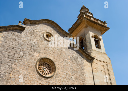 Pfarrei Kirche San Bartolome, Altstadt von Valldemossa, Westküste, Mallorca, Spanien Stockfoto