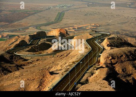 Erhöhten Blick auf Pass von Jebel Hafit Stockfoto