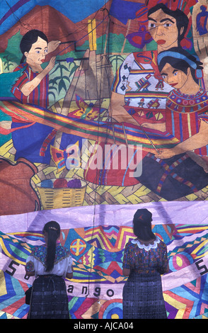 Guatemala Santiago Sacatepequez markiert alle Heiligen Tag1 Nov mit einem riesigen Drachen Festival riesige Drachen Darstellung der Maya-Kultur Stockfoto