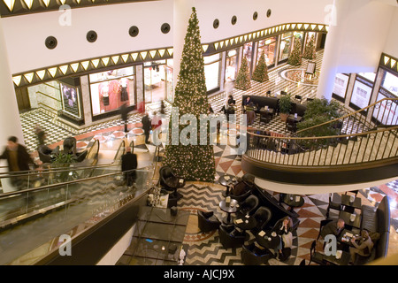 EU DE Deutschland Hauptstadt Berlin Weihnachtsgeschäft Quartier 206 Luxus Shopping Mall Nein PR Friedrichstraße dritte par Stockfoto