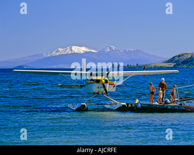 Rundflug Cessna 206 Wasserflugzeuge Lake Taupo Mount Ruapehu Tongariro Hintergrund Neuseeland Stockfoto