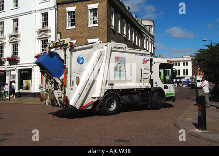 Cambridge Universität Stadt Staubwagen mit Zugriff auf eingeschränkte Straßen Verkehr Stockfoto