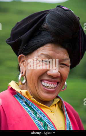 Red Yao Frau mit einem großen Lächeln Guilin China Stockfoto