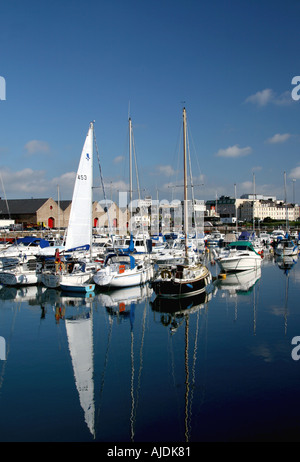 Britischen Kanalinseln Jersey St Helier Hafen und dem Stadtzentrum Stockfoto