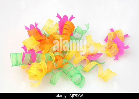 bunten Bogen Band mit vielen Bändern für die Platzierung auf Geschenke-Boxen etc. Stockfoto