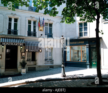 EU FR Frankreich Region Ile de France Paris Montmartre Place Emile Goudeau Tim Hotel keine Drittrechte zur Verfügung Stockfoto
