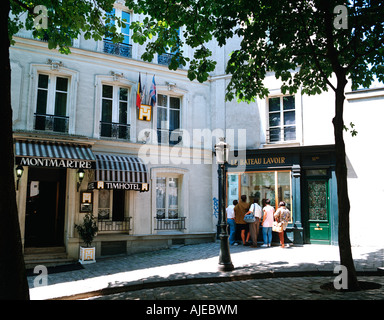 EU FR Frankreich Region Ile de France Paris Montmartre Place Emile Goudeau Tim Hotel keine Drittrechte zur Verfügung Stockfoto