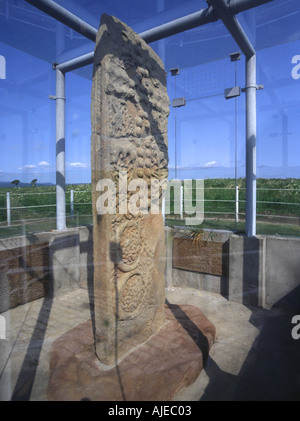 dh Clach a Charridh scotland SHADWICK OSTERN ROSS CROMARTY Gravur Kreuzplatte pictish Kunst geschnitzten Stein Picton stehend Monolith Stockfoto