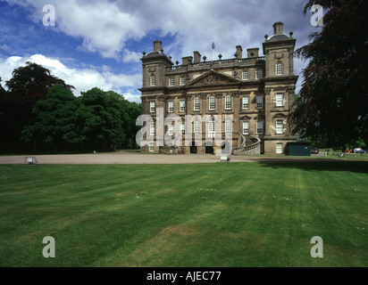 dh schottisches georgisches Herrenhaus BANFF DUFF HOUSE BANFFSHIRE Green Grass Rasen und Herrenhaus uk Landsitz Schottland Stockfoto