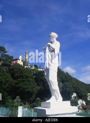 Statue Portmeirion Fantasy Dorf in der Nähe von Porthmadog Gwynedd North Wales UK Stockfoto