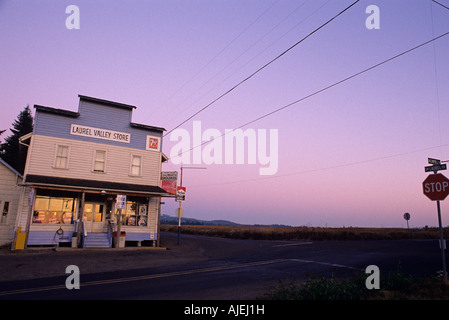 Historische Wahrzeichen Laurel Valley speichern Washington County Sonnenaufgang Licht Oregon State USA Stockfoto