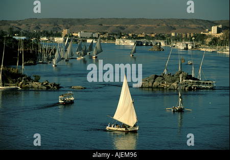 Aswan Felucca Segelboote auf dem Nil Stockfoto