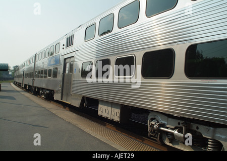 METRA Zug am Wheaton in der Nähe von Chicago Illinois USA Stockfoto