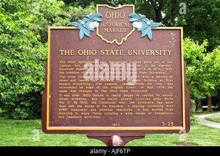 Ohio Landesuniversität-Geschichte-Plakat auf dem Campus in Columbus OH Stockfoto