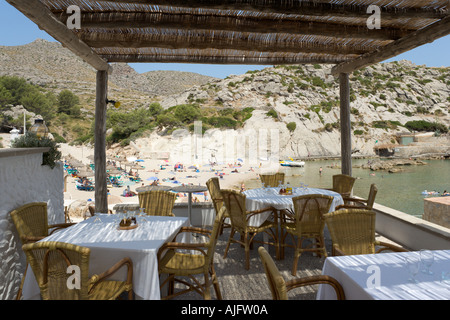 Restaurant direkt am Strand, Cala San Vicente, Mallorca, Spanien Stockfoto