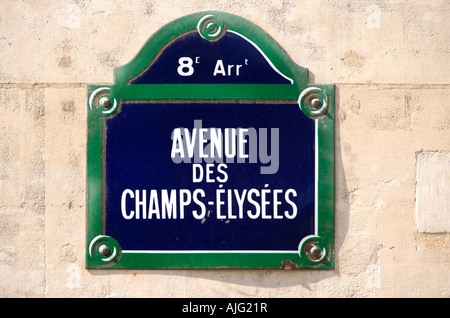 Frankreich-Ile de France Paris Street Straßenschild für Avenue des Champs Elysees an einer Wand im 8. Arrondissement Bezirk der Stadt. Stockfoto