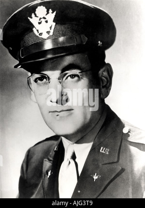 GLEN MILLER uns Bandleader 1904 bis 1944 hier in US Army Air Corps Uniform mit dem Rang eines Majors Stockfoto