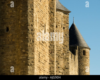 Tour St-Nazaire und Schloss Wände an der Cite, Carcassonne, Frankreich Stockfoto