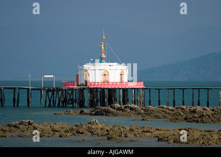 Pier Buddhistentempel Ko Phayyam Insel Thailand Stockfoto