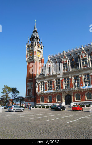 Place du Soldat Inconnu, Hotel De Ville, Calais, Pas-De-Calais, Nord-Pas-de-Calais, Frankreich Stockfoto