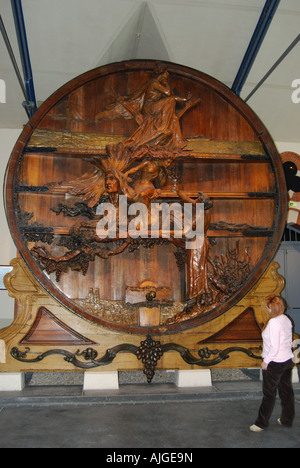 Champagne House Holzfass, Domaine Pommery Monopole, Reims, Marne, Champagne-Ardenne, Frankreich Stockfoto