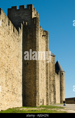 Tour St-Nazaire und Schloss Wände an der Cite, Carcassonne, Frankreich Stockfoto