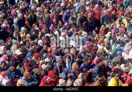 Menge an Winter Matho Gompa Festival Indus Tal Ladakh Indien Stockfoto