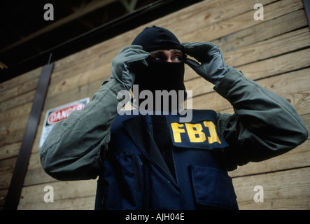 Autor und Ex-SAS-Soldat in Balaclava Andy McNab Ausbildung FBI rekrutiert Quantico, Virginia USA Stockfoto