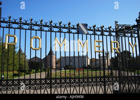 Champagner-Haus, Domaine Pommery Monopole, Reims, Marne, Region Champagne-Ardenne, Frankreich Stockfoto