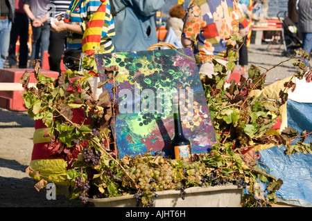 Dekorationen am Strand von Fête des Vendanges Banyuls Sur Mer, Frankreich Stockfoto