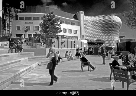 Selfridges Store und den Gang mit der Stierkampfarena und St.-Martins-Kirche, Digbeth, Stadtzentrum von Birmingham, West Midlands UK Stockfoto