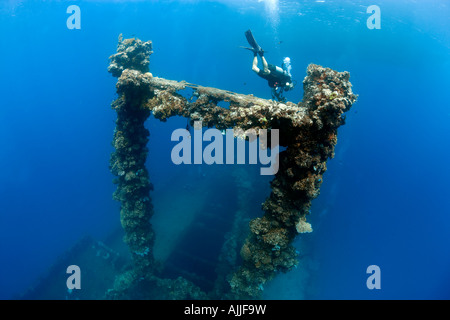 Außenseite des versunkenen Schiff Fujikawa Maru Truk Lagoon Chuuk Föderierte Staaten von Mikronesien Stockfoto