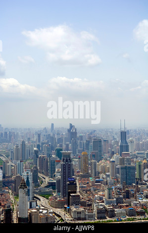 Pudong New Area und Puxi Bereich Skyline mit Fluss Huangpu, Shanghai, China Stockfoto