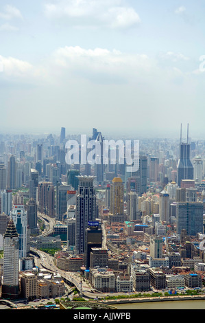 Pudong New Area und Puxi Bereich Skyline mit Fluss Huangpu, Shanghai, China Stockfoto