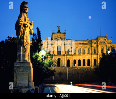 D Bayern: Maximilianeum oder bayerische Staatsregierung in München Stockfoto