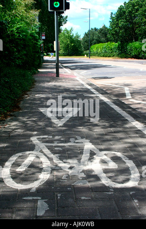 Eine dedizierte Fahrradweg am Milton Park, Oxforshire, England. Stockfoto