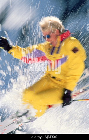 Skifahrer auf den Pisten von Alta Ski Resort in den Wasatch Mountains in der Nähe von Salt Lake City Utah Stockfoto
