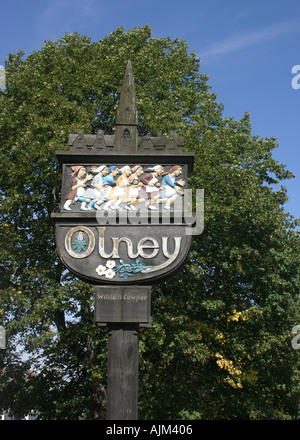 Ortstafel in Olney Marktplatz Stockfoto