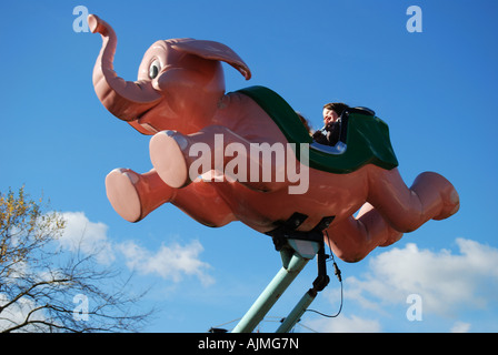 'Flying Jumbo's Ride, 'Toytown', Chessington World of Adventures Theme Park, Chessington, Surrey, England, Vereinigtes Königreich Stockfoto